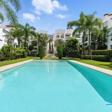 Long-term rent of middle floor apartment in Nagüeles