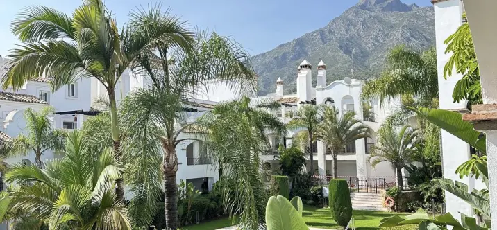 Long-term rent of middle floor apartment in Nagüeles 2