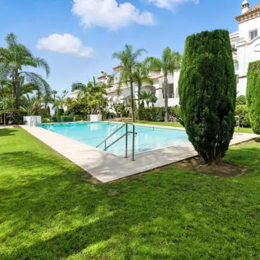 Long-term rent of middle floor apartment in Nagüeles