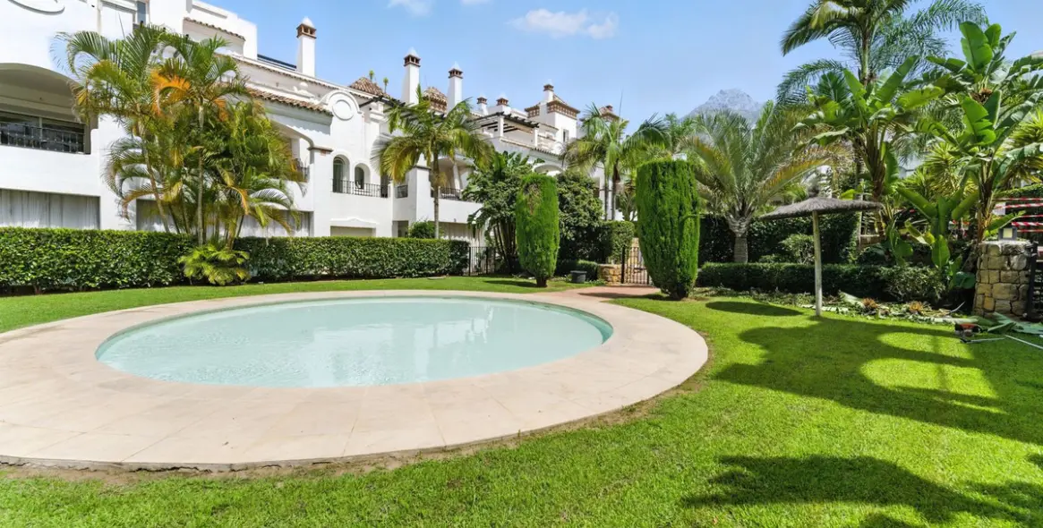 Долгосрочная аренда апартаментов на среднем этаже в Nagüeles 14