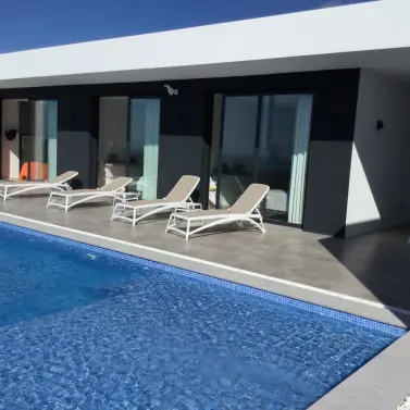 Краткосрочная аренда  отдельно стоящей виллы в Benahavís