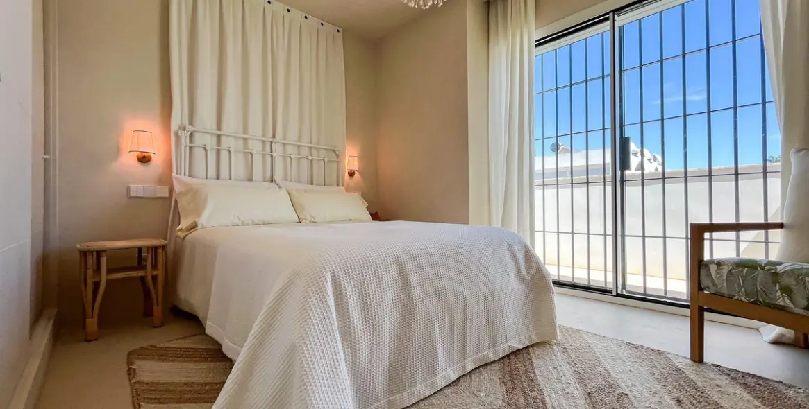 Short-term rent of townhouse in Marbella 30