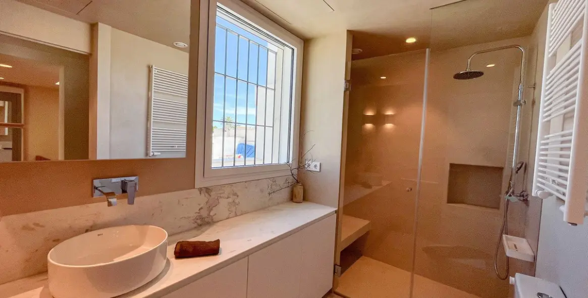 Short-term rent of townhouse in Marbella 46