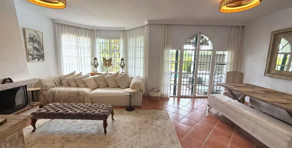 Long-term rent of townhouse in Nueva Andalucía 5