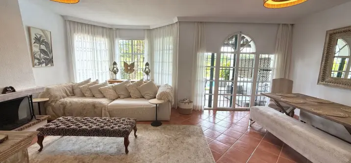 Long-term rent of townhouse in Nueva Andalucía 4