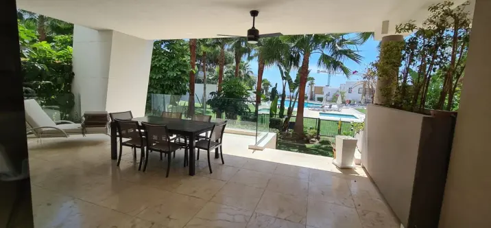 Долгосрочная аренда апартаментов на первом этаже в Cabopino 0