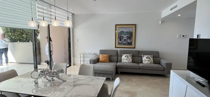 Долгосрочная аренда апартаментов на первом этаже в Cabopino 3