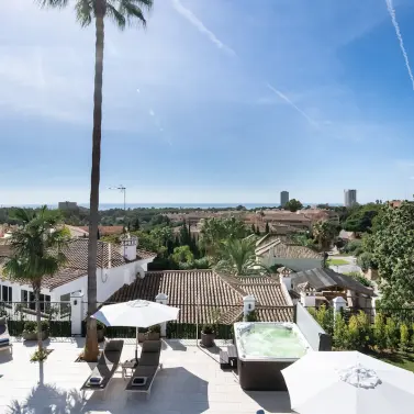 Краткосрочная аренда  отдельно стоящей виллы в Elviria