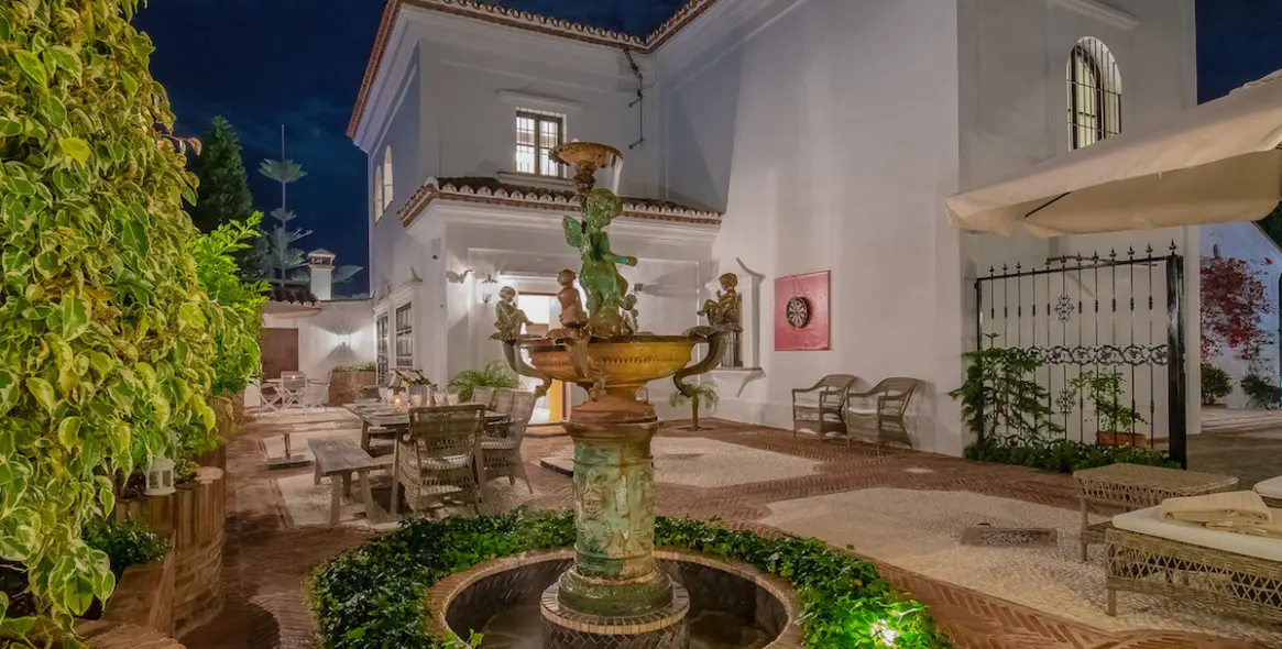 Краткосрочная аренда  отдельно стоящей виллы в Elviria 66