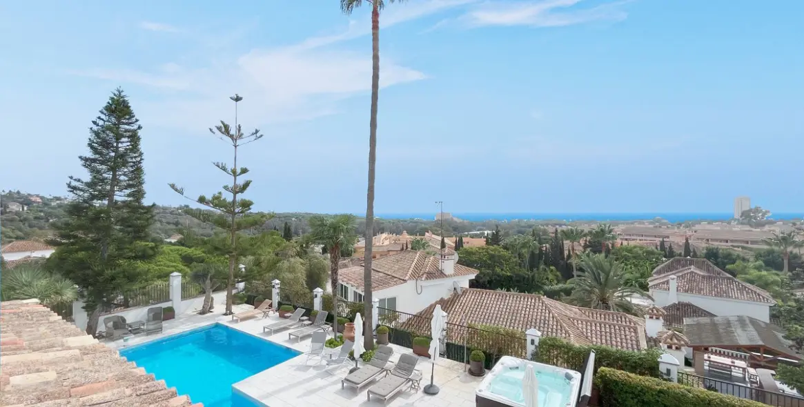 Краткосрочная аренда  отдельно стоящей виллы в Elviria 72