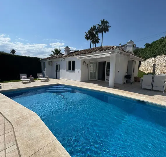 Краткосрочная аренда  отдельно стоящей виллы в El Faro