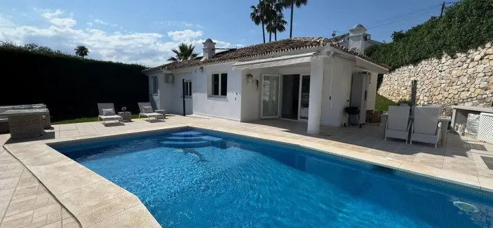 Краткосрочная аренда  отдельно стоящей виллы в El Faro 0