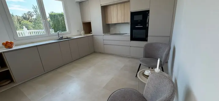 Краткосрочная аренда  отдельно стоящей виллы в El Faro 3