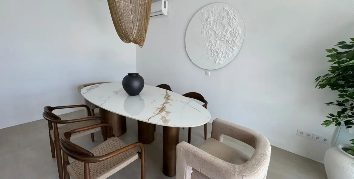 Short-term rent of detached villa in El Faro 8