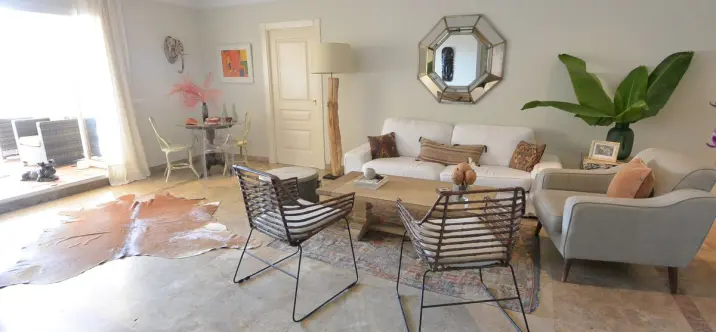 Short-term rent of middle floor apartment in The Golden Mile 3