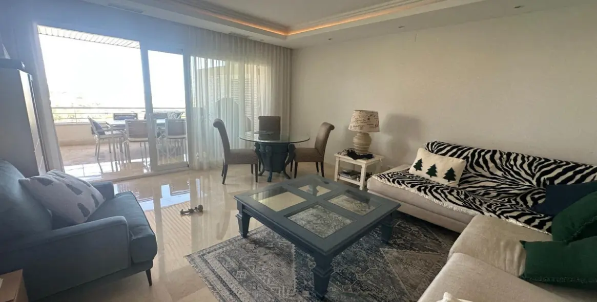 Short-term rent of middle floor apartment in Nueva Andalucía 1