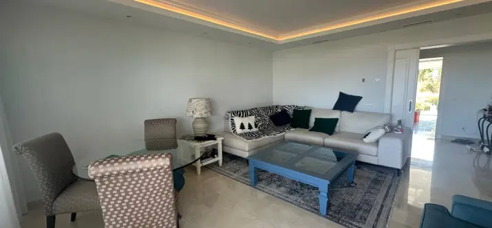 Short-term rent of middle floor apartment in Nueva Andalucía 2