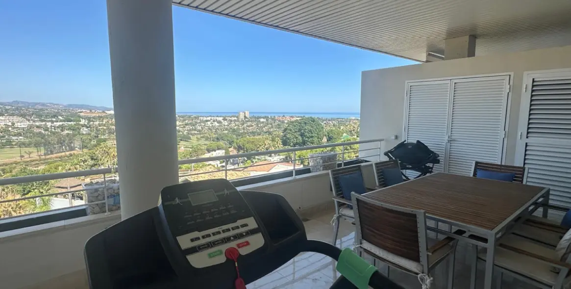 Short-term rent of middle floor apartment in Nueva Andalucía 4