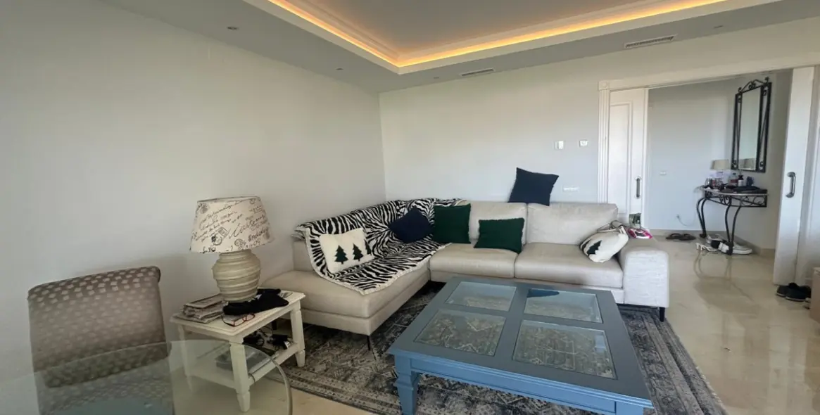 Short-term rent of middle floor apartment in Nueva Andalucía 7