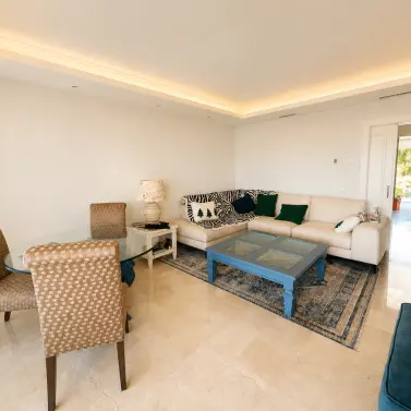 Short-term rent of middle floor apartment in Nueva Andalucía
