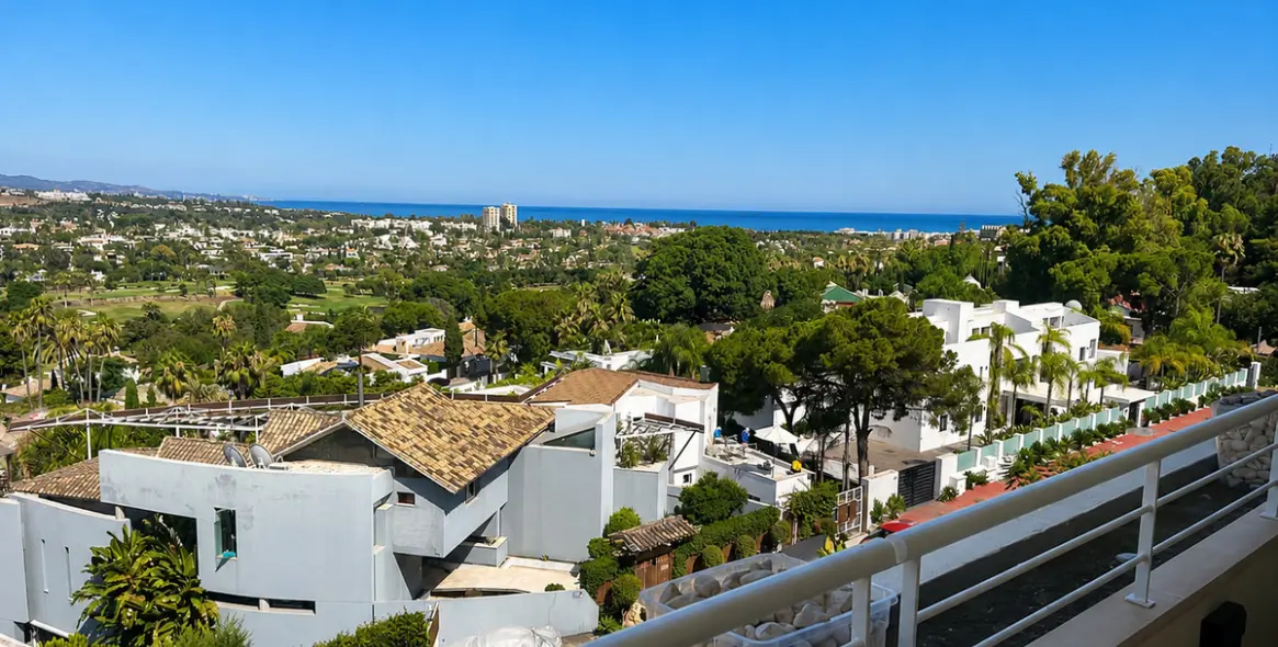 Short-term rent of middle floor apartment in Nueva Andalucía 9