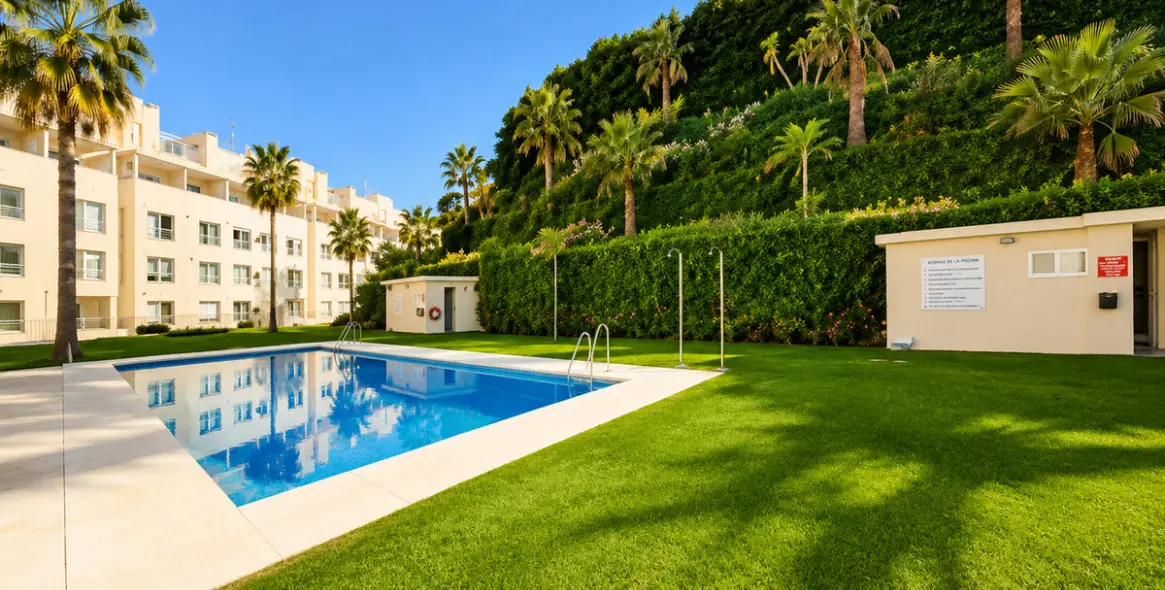 Short-term rent of middle floor apartment in Nueva Andalucía 12
