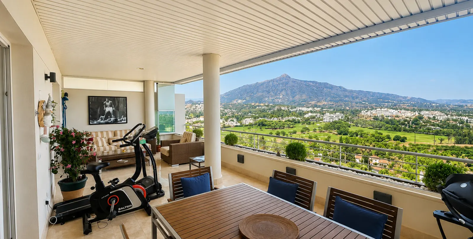 Short-term rent of middle floor apartment in Nueva Andalucía 5