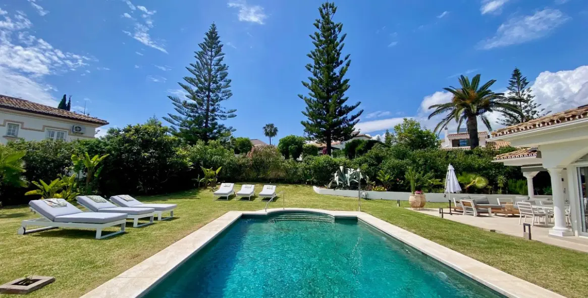 Short-term rent of detached villa in Marbella 2