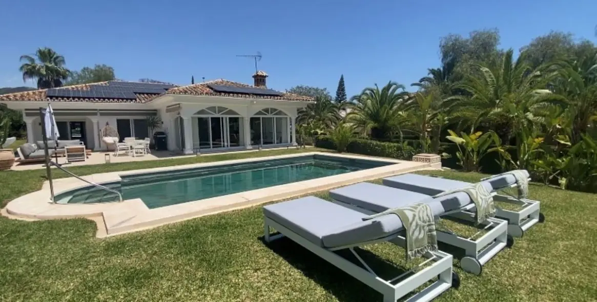 Short-term rent of detached villa in Marbella 3
