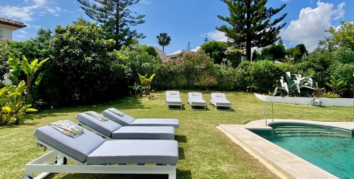 Short-term rent of detached villa in Marbella 9