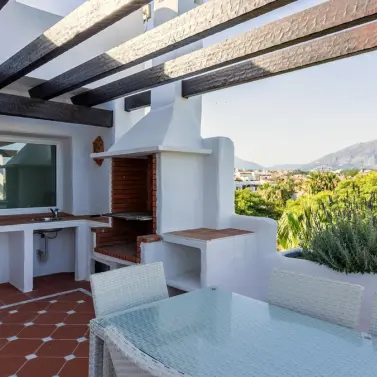 Short-term rent of penthouse duplex in Puerto Banús
