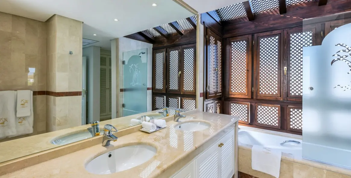 Short-term rent of penthouse duplex in Puerto Banús 4