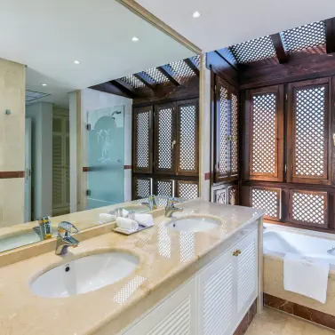 Short-term rent of penthouse duplex in Puerto Banús