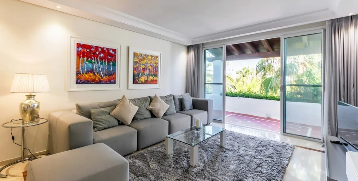 Short-term rent of penthouse duplex in Puerto Banús 7