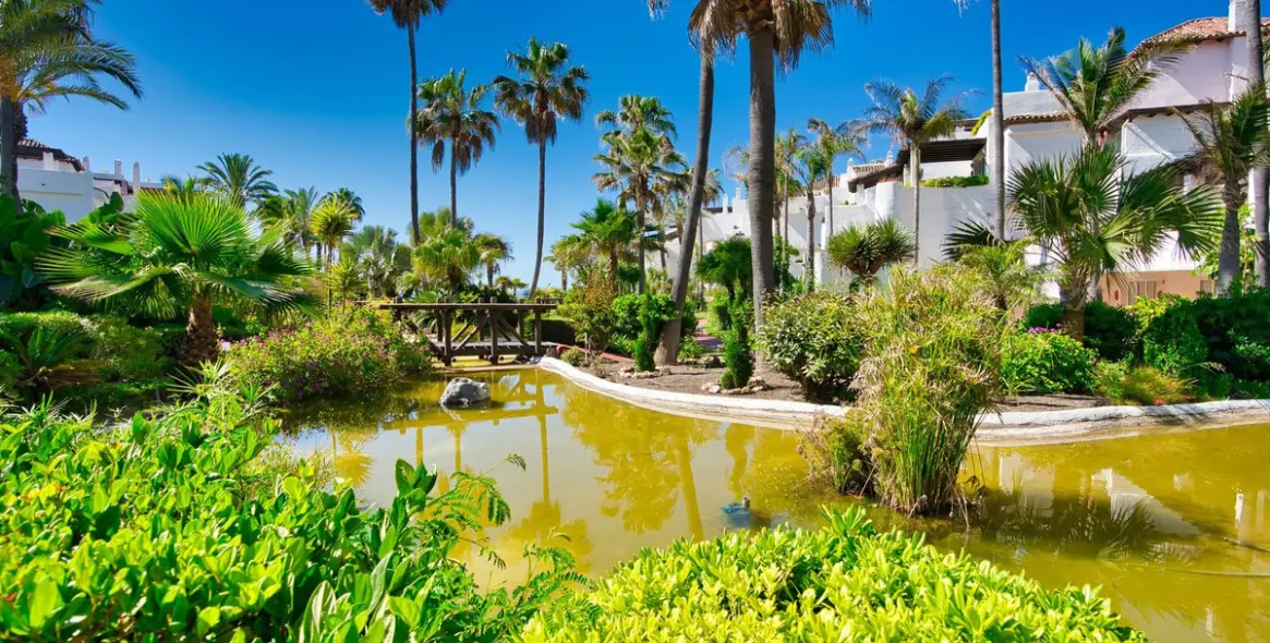 Short-term rent of penthouse duplex in Puerto Banús 19