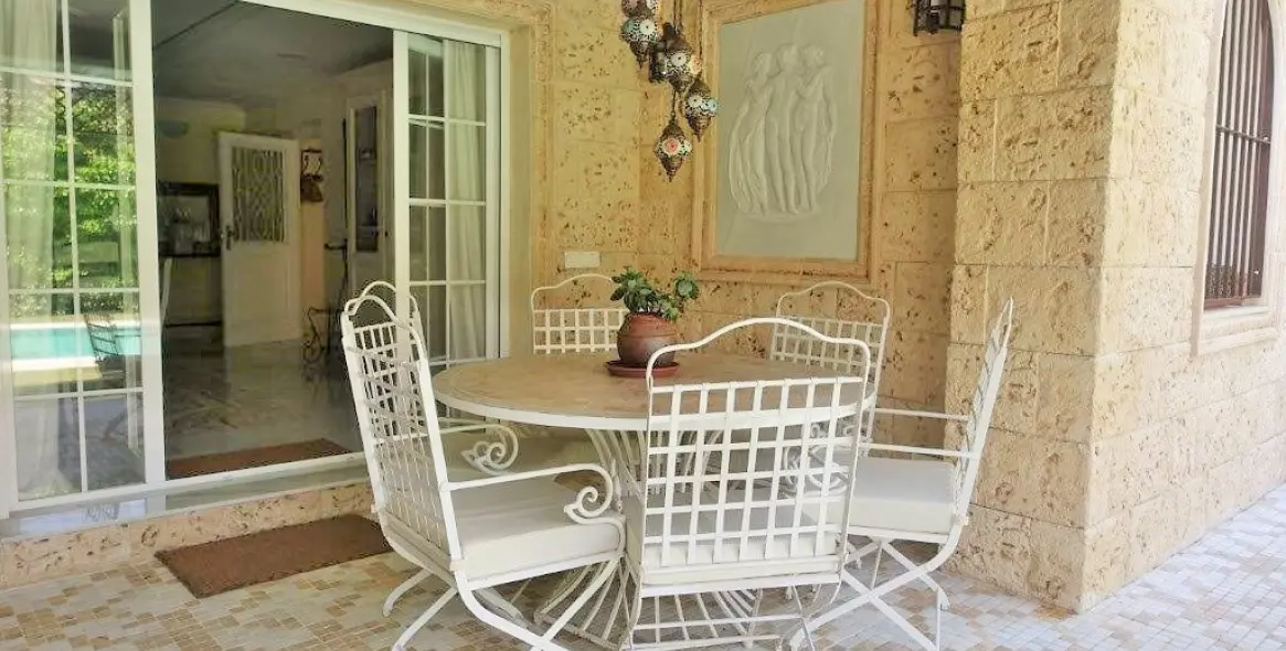 Long-term rent of detached villa in Nueva Andalucía 4