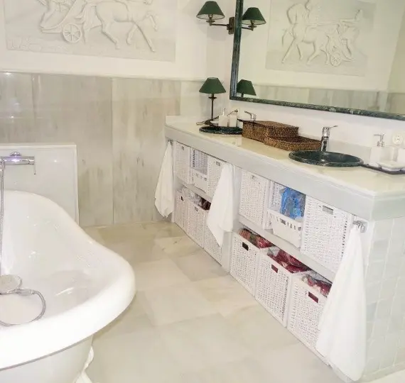 Long-term rent of detached villa in Nueva Andalucía