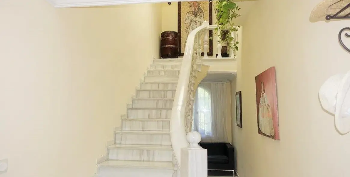 Long-term rent of detached villa in Nueva Andalucía 16