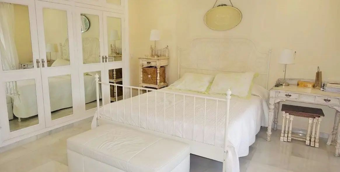 Long-term rent of detached villa in Nueva Andalucía 21