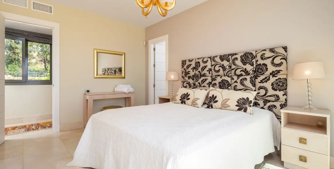 Long-term rent of penthouse in Marbella 10