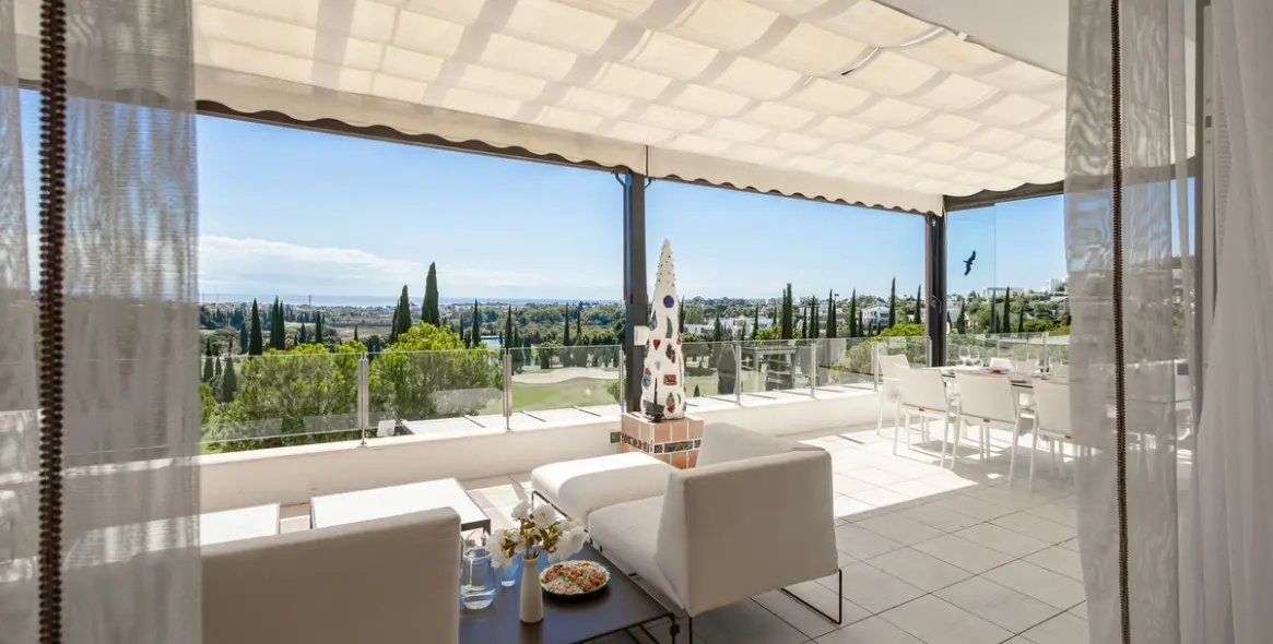 Long-term rent of penthouse in Marbella 19