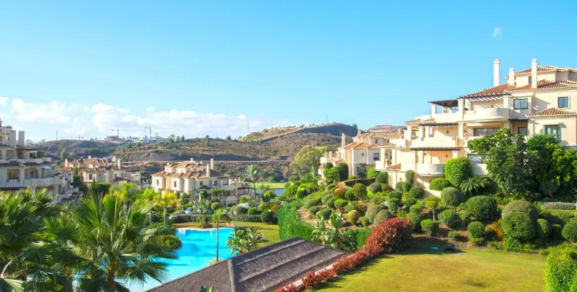 Краткосрочная аренда апартаментов на среднем этаже в Benahavís 1