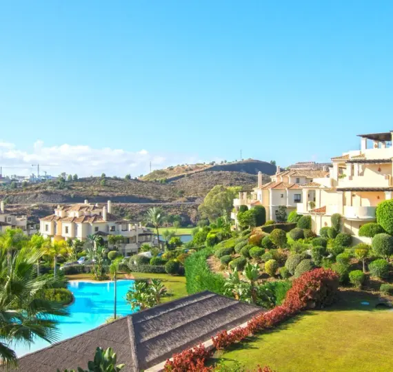 Краткосрочная аренда апартаментов на среднем этаже в Benahavís