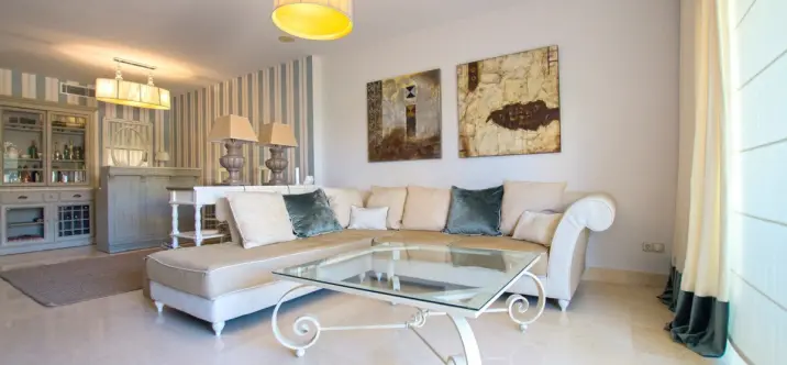 Краткосрочная аренда апартаментов на среднем этаже в Benahavís 1