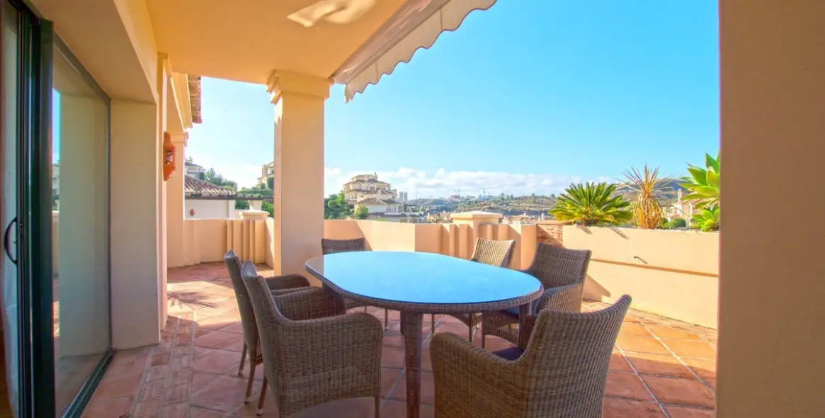 Краткосрочная аренда апартаментов на среднем этаже в Benahavís 12