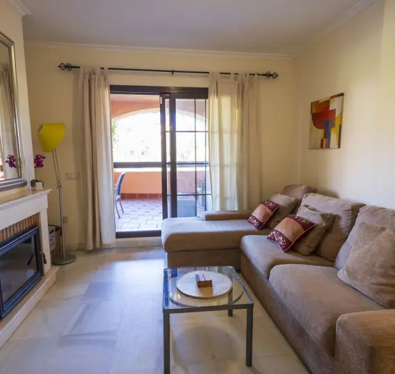 Long-term rent of ground floor apartment in Hacienda del Sol