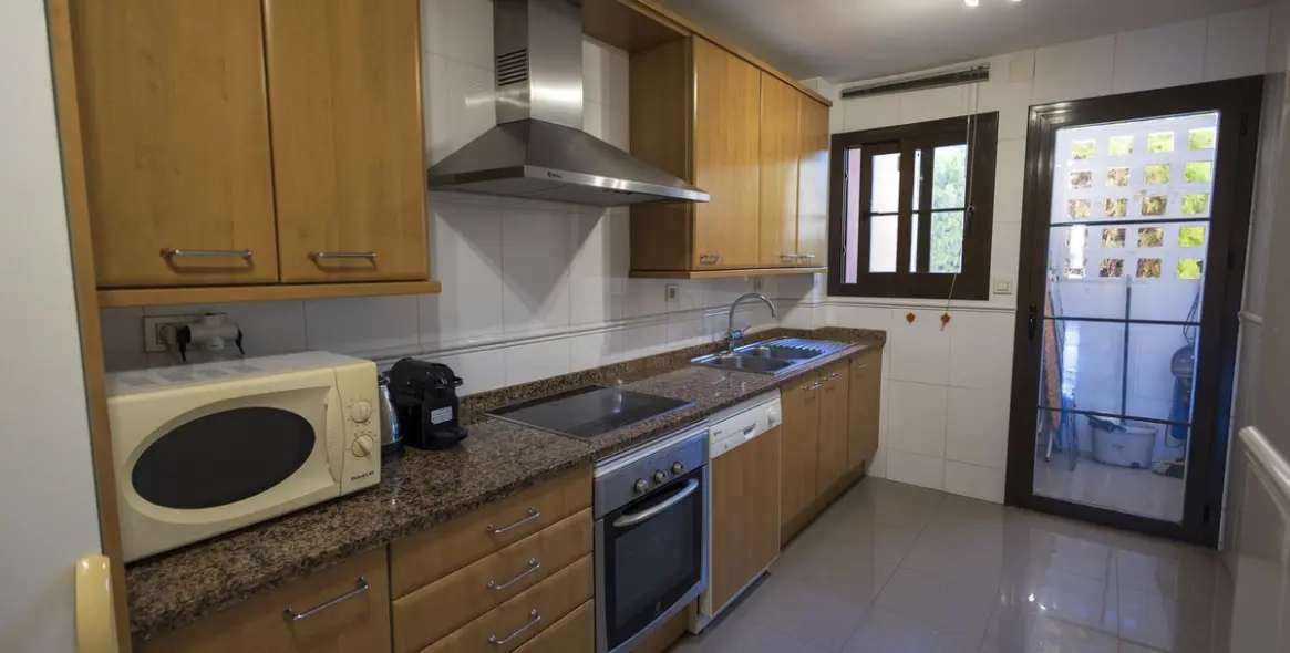 Long-term rent of ground floor apartment in Hacienda del Sol 8