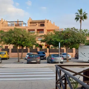 Долгосрочная аренда апартаментов на первом этаже в Hacienda del Sol