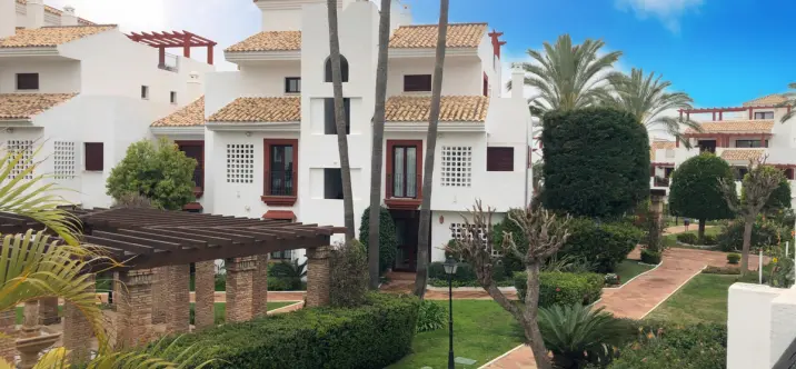 Short-term rent of middle floor apartment in San Pedro de Alcántara 1