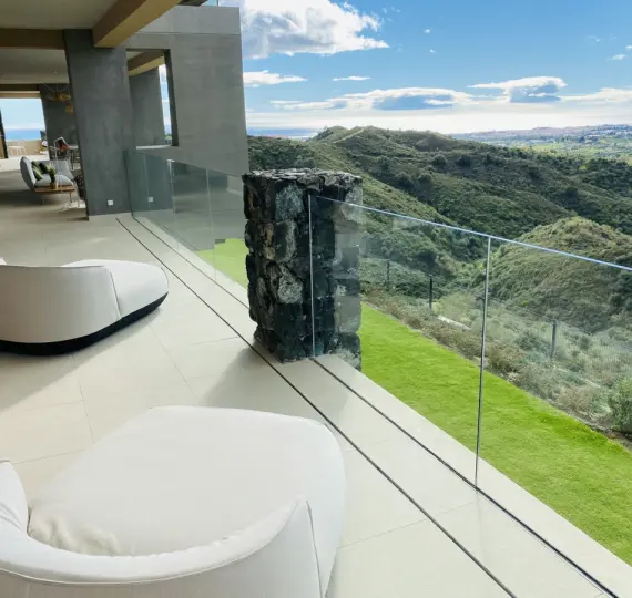 Краткосрочная аренда апартаментов на среднем этаже в Benahavís